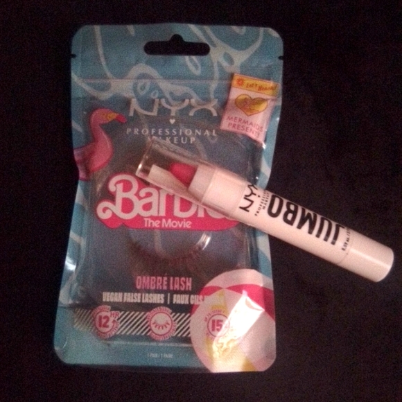 🩷NYX "Barbie" Lashes + Blueberry Muffins Jumbo Crayon! - Picture 1 of 1